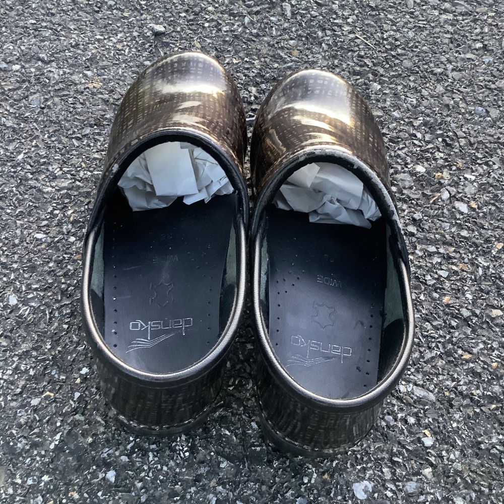 Dansko Professional Wide Clogs Bronze Grid Patent Leather Nursing Shoes EU 38 - Picture 6 of 16